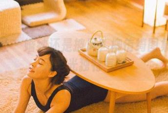 菠萝社 – 婚纱还是披风？柳侑绮图集里的无圣光独特气场