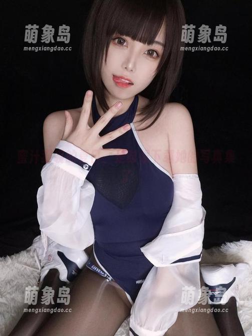 蜜汁猫裘的夏日，是时候下载她的写真集了