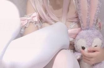 你见过全套蜜汁猫裘的写真吗？异型，简直不敢相信！