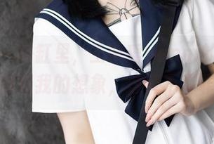 语画界 – 浴缸里，王馨瑶yanni的高清图集撩拨着我的想象，这算不算罪过？