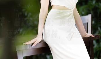 语画界 – 最新写真集：黄乐然的粉色西装，还有那蕾丝吊袜，太迷心了！
