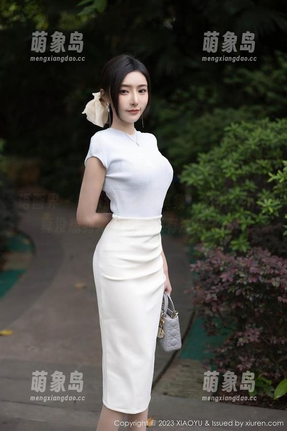 语画界 - 黄乐然的新写真集，奶牛，不过真没想到她和奶牛还有这层关系！