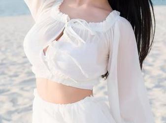 魅妍社 – 一幅幅私拍图片，黄歆苑把圣诞节的俏皮呈现得恰到好处