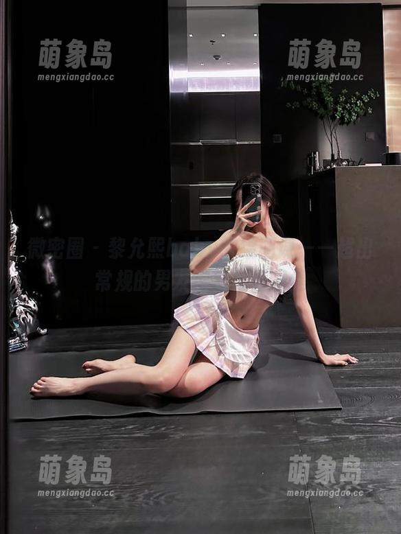 微密圈 - 黎允熙baby的绘画课——超出常规的男友视角写真图集